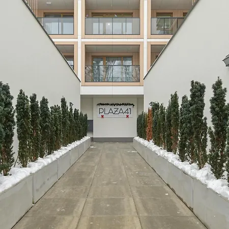 Plaza 41 Blue Bay By Triapart *